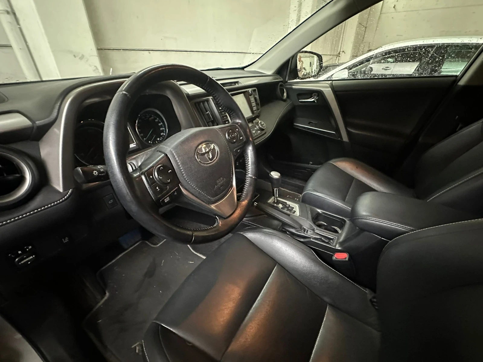 Toyota Rav4 (KATO НОВА)^(ХИБРИД) - изображение 4