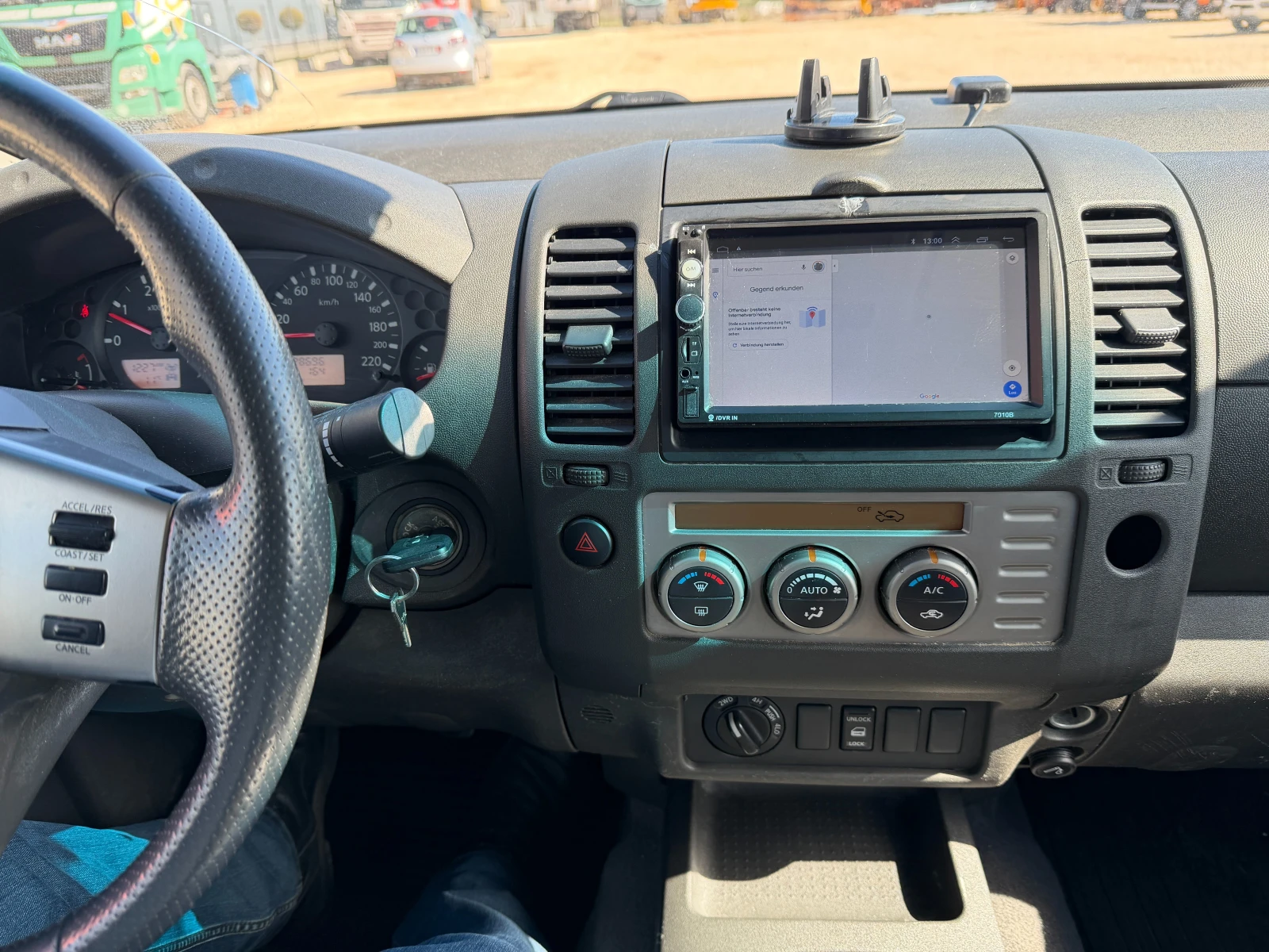 Nissan Navara 2.5TDI, 4x4, ��� ���� | Mobile.bg � ����������� 12