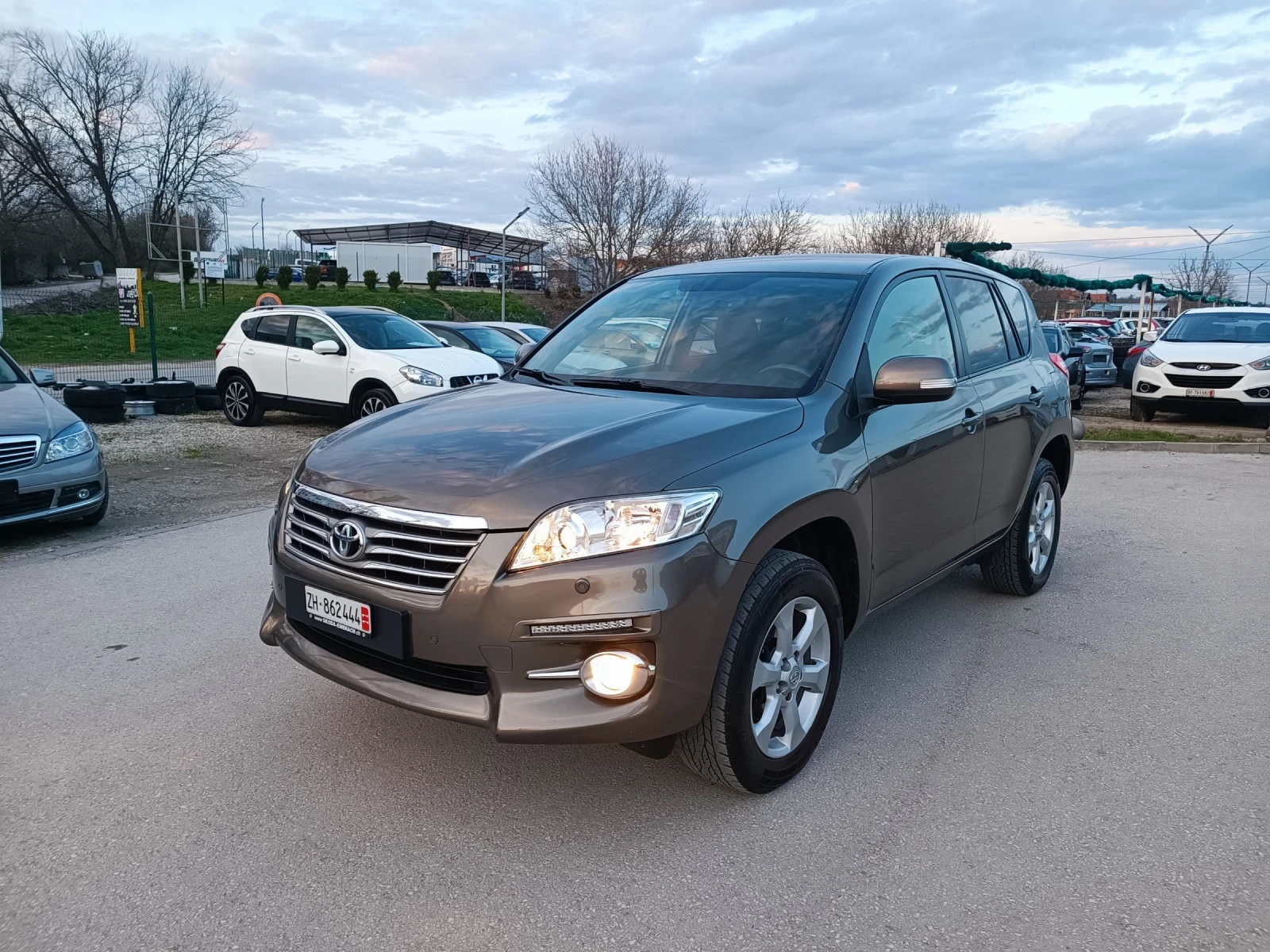 Toyota Rav4 2.0i-158кс-ШВЕЙЦАРИЯ-АВТОМАТ-4Х4-FACELIFT-NAVI, снимка 8 - Автомобили и джипове - 53990306