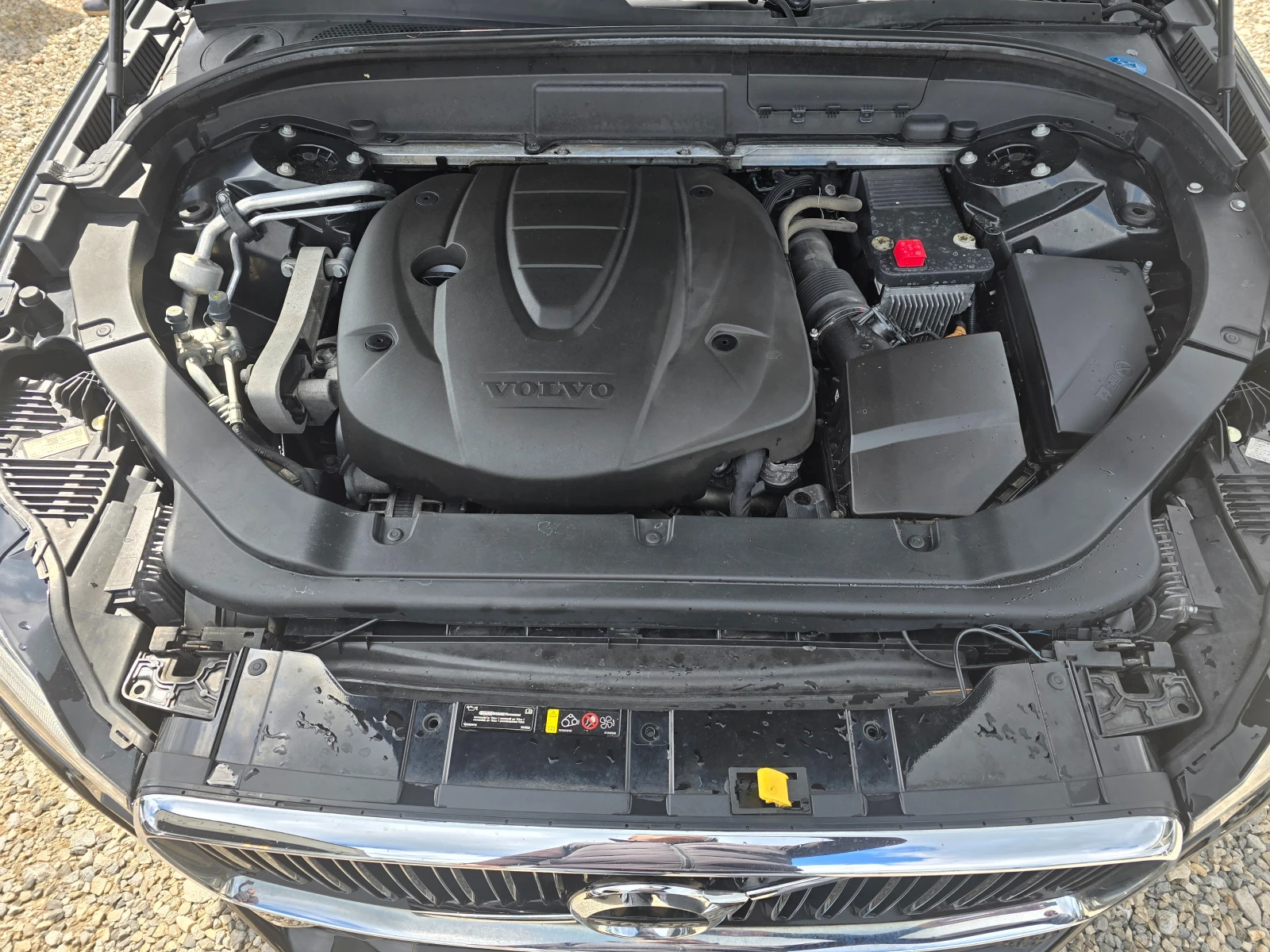 Volvo XC60 2.0D 190кс AWD , снимка 17 - Автомобили и джипове - 54481050