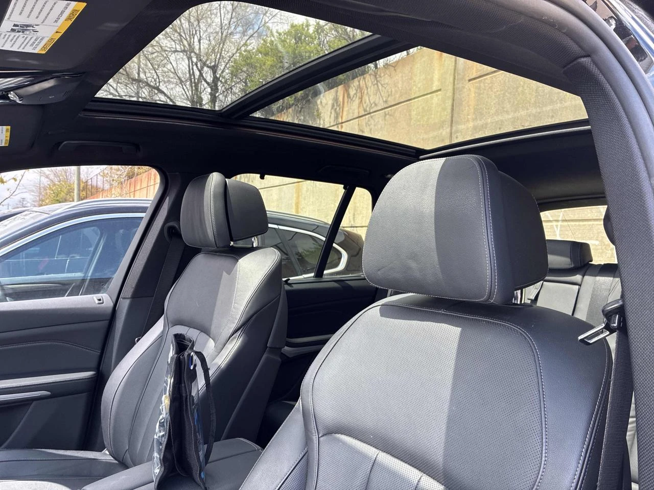 BMW X5 40i* M-pack* Lazer* Въздух* 360* Обдухване* , снимка 9 - Автомобили и джипове - 54586335