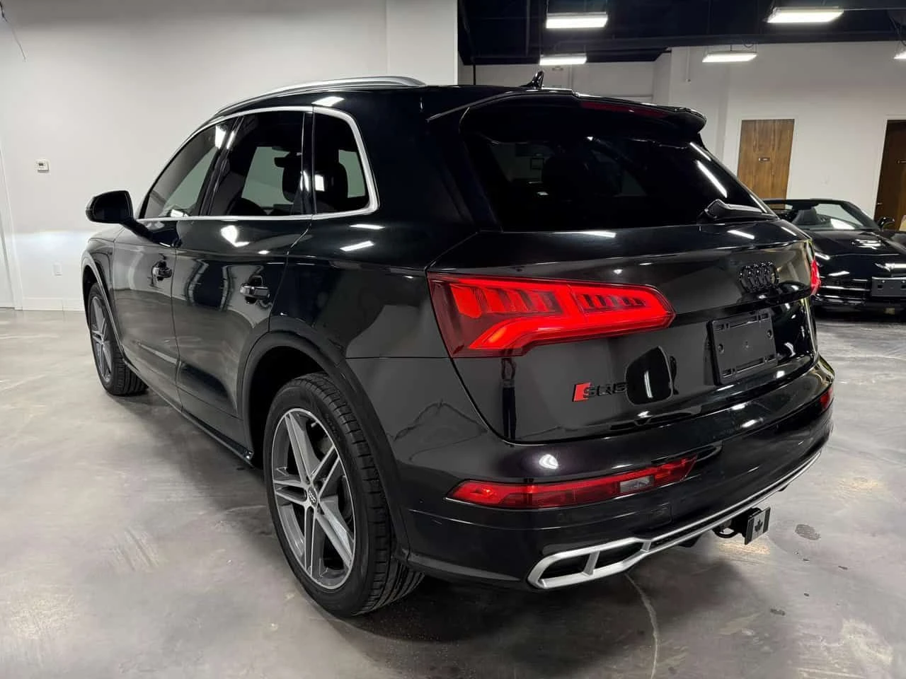 Audi SQ5 PROGRESSIV БЕЗ ЗАБЕЛЕЖКИ* АВТОКРЕДИТ* , снимка 2 - Автомобили и джипове - 54653076