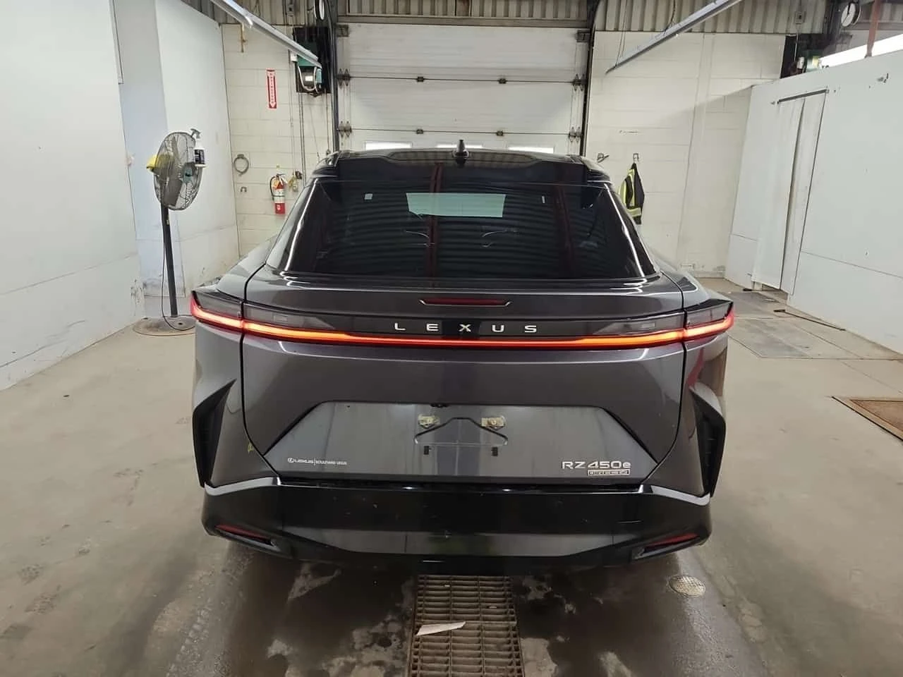 Lexus RZ 450E  CARFAX, снимка 16 - Автомобили и джипове - 54748228