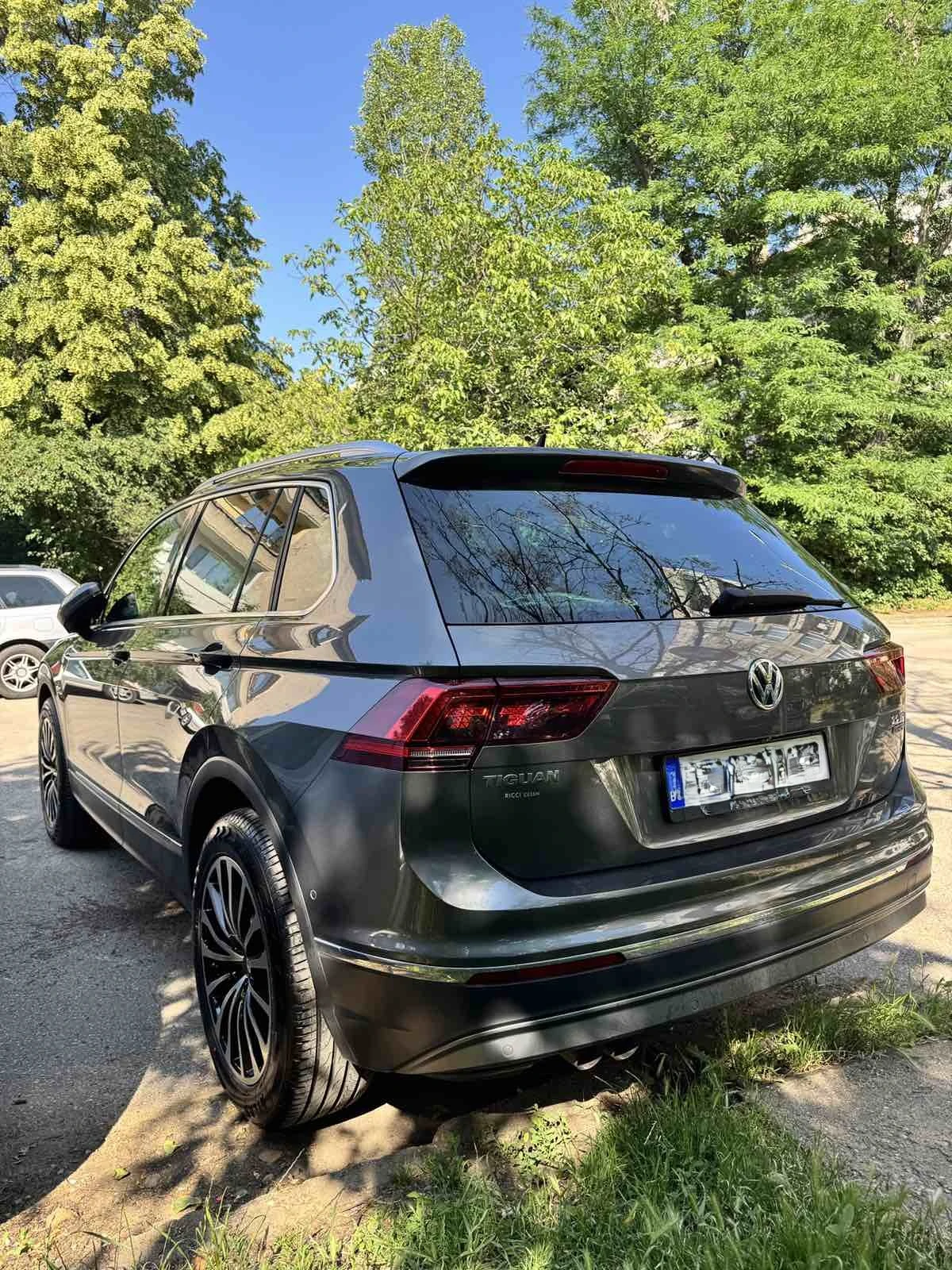 VW Tiguan 2.0 TDI 4Мotion, снимка 4 - Автомобили и джипове - 55061972