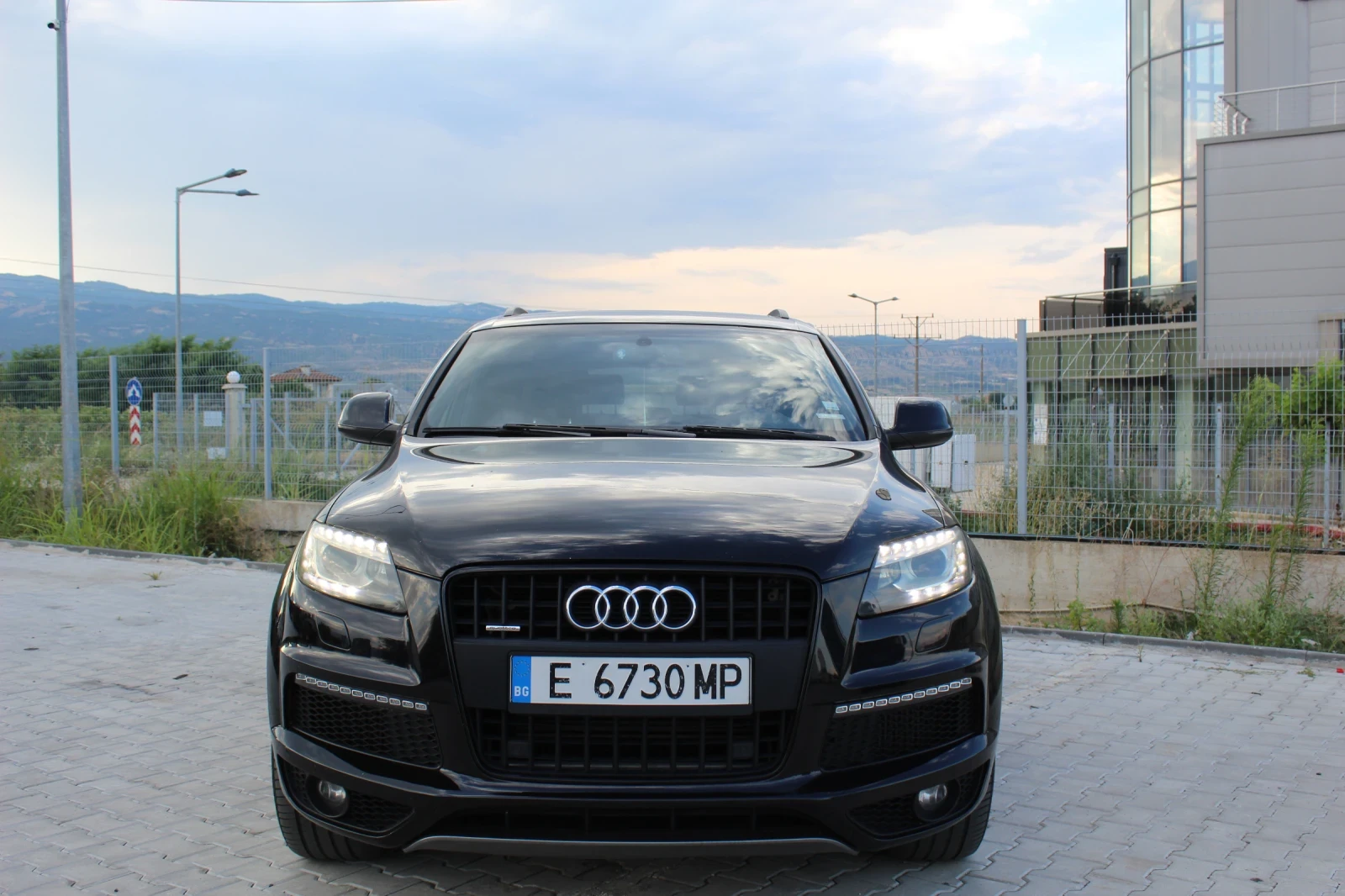 Audi Q7 4.2 TDI Quattro / ПАНОРАМА , снимка 2 - Автомобили и джипове - 55451046