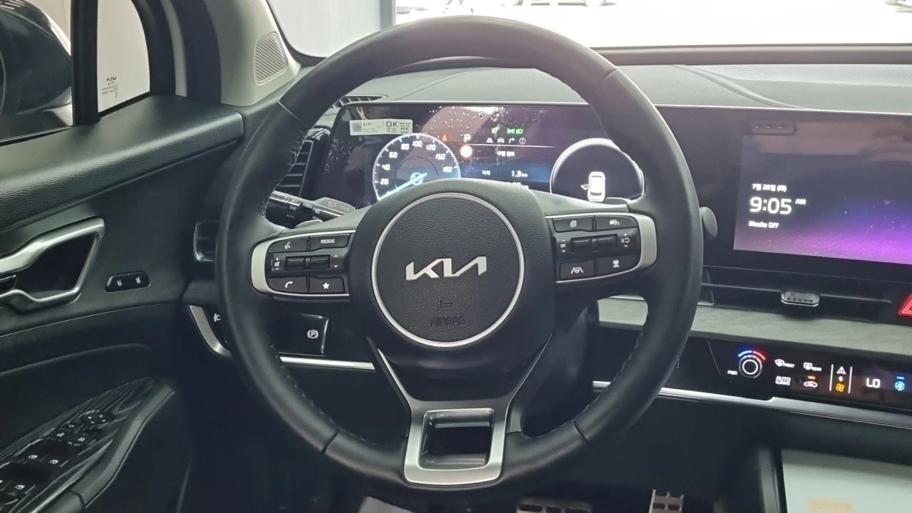 Kia Sportage SIGNATURE* DISTRONIC* 360* ОБДУХ* KRELL, снимка 12 - Автомобили и джипове - 55512971