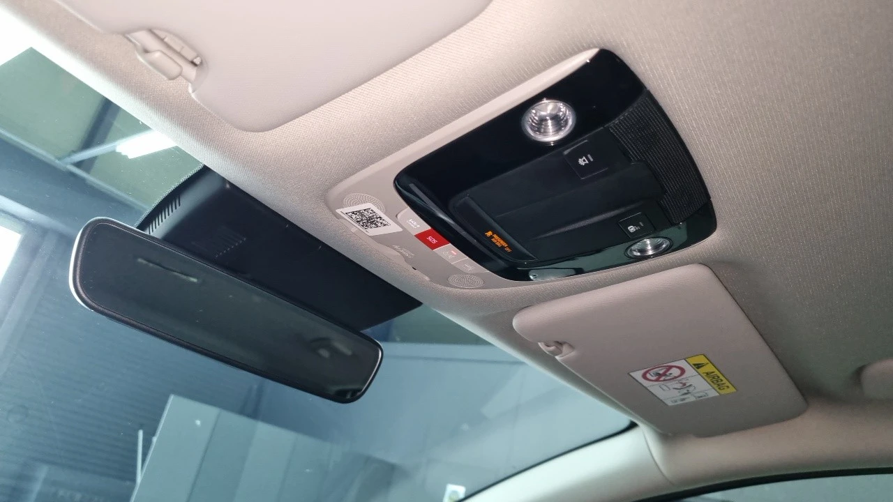 Kia Sportage SIGNATURE* DISTRONIC* 360* ОБДУХ* KRELL, снимка 14 - Автомобили и джипове - 55512971