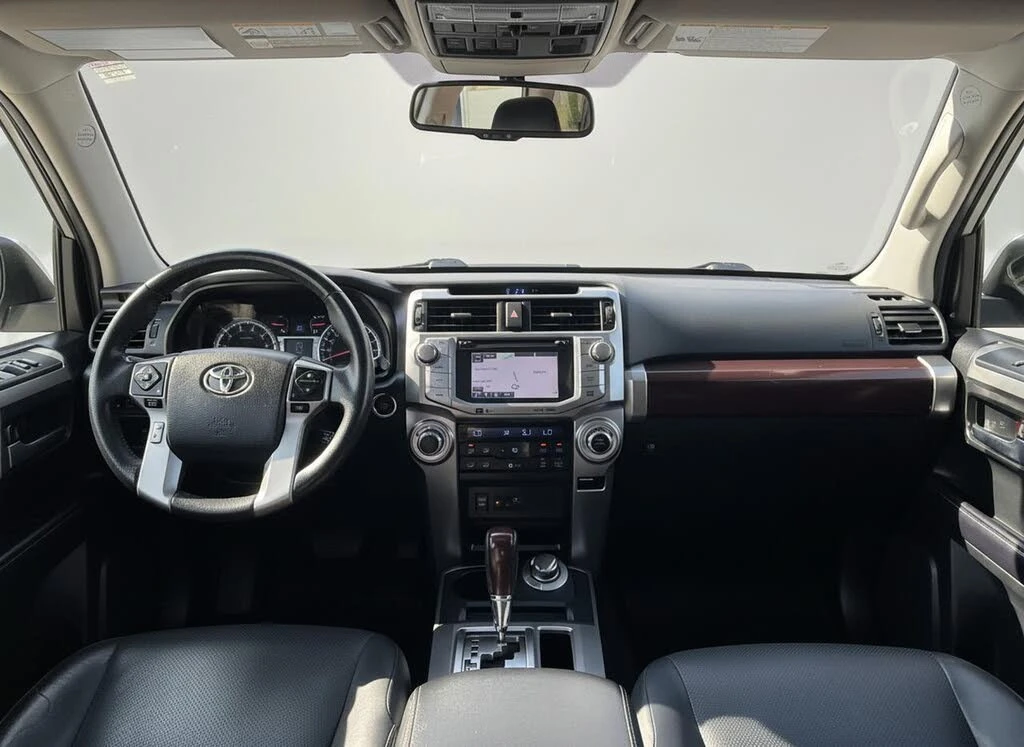 Toyota 4runner SR5* AWD* JBL* КОЖА* ШИБИДАХ* , снимка 11 - Автомобили и джипове - 55562217