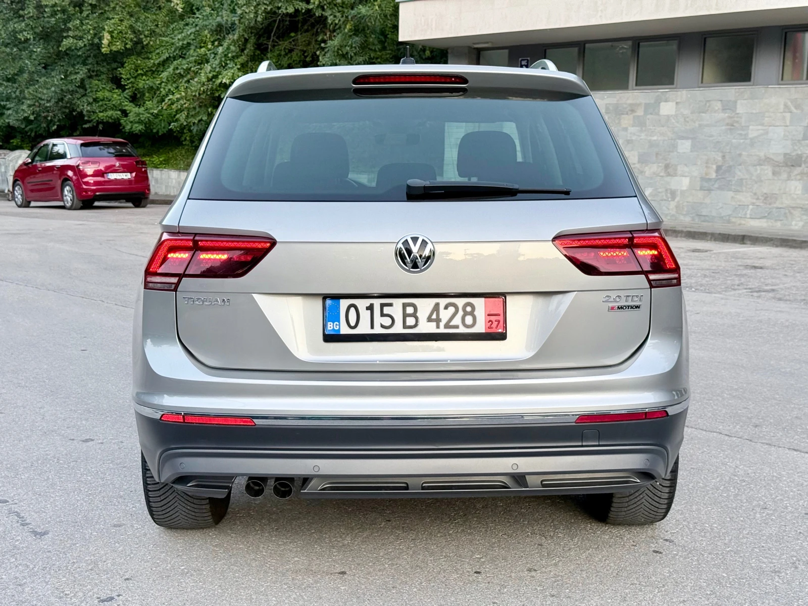VW Tiguan 2.0TDI* 4Motion* Digital* LED* HighLine* KeyLess* , снимка 3 - Автомобили и джипове - 55649970