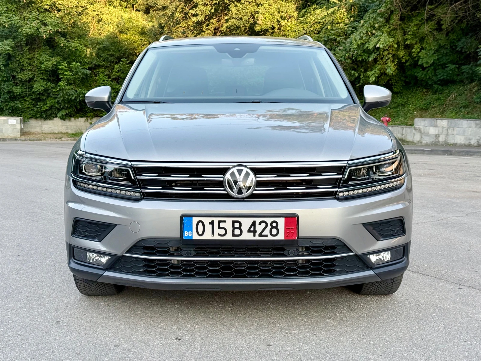 VW Tiguan 2.0TDI* 4Motion* Digital* LED* HighLine* KeyLess* , снимка 6 - Автомобили и джипове - 55649970