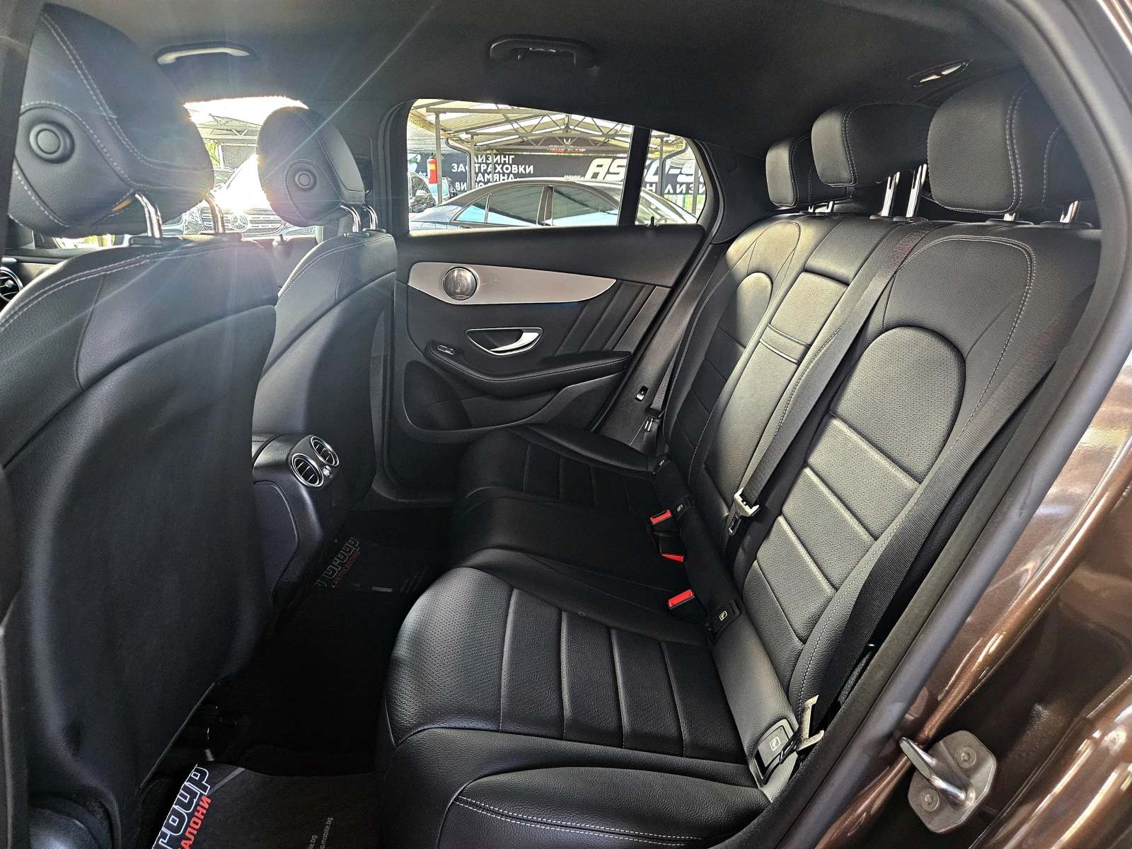 Mercedes-Benz GLC Coupe 350AMG/9GTRON/GERMANY/CAMERA/AMBIENT/KEYLESS GO/LI, снимка 16 - Автомобили и джипове - 55929871