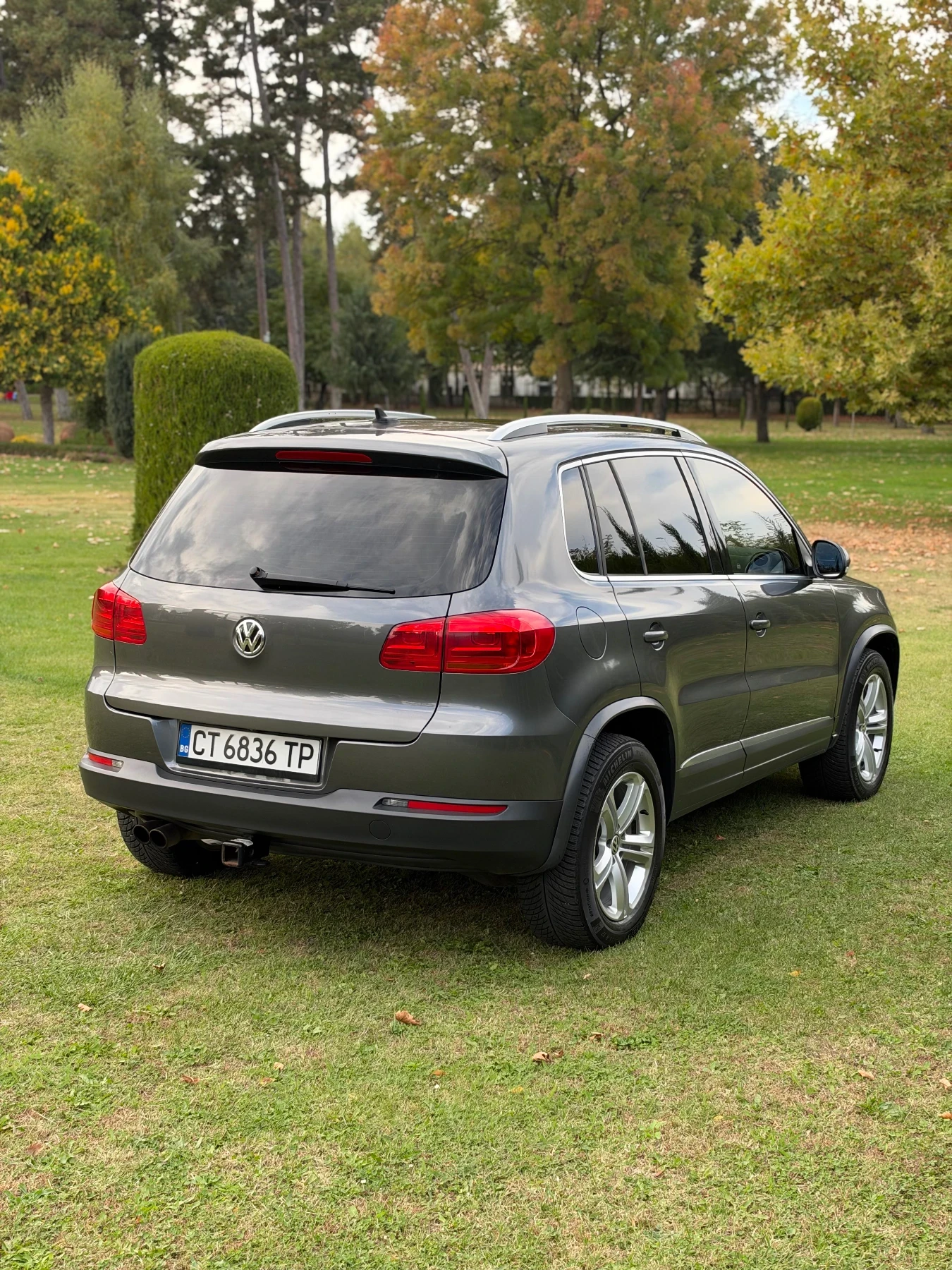 VW Tiguan R-Line, снимка 4 - Автомобили и джипове - 56556222