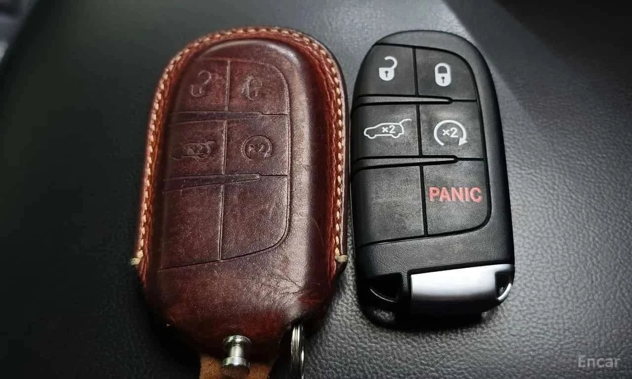 Jeep Grand cherokee, снимка 17 - Автомобили и джипове - 56690149