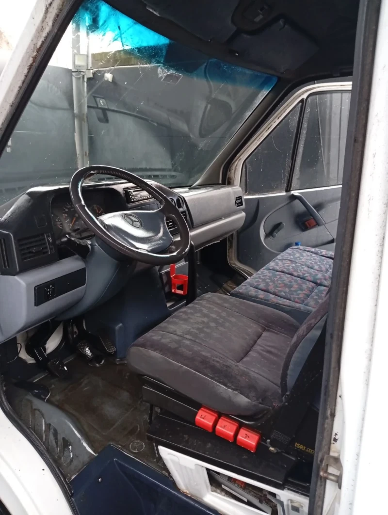 Mercedes-Benz 308, снимка 2 - Бусове и автобуси - 53374078