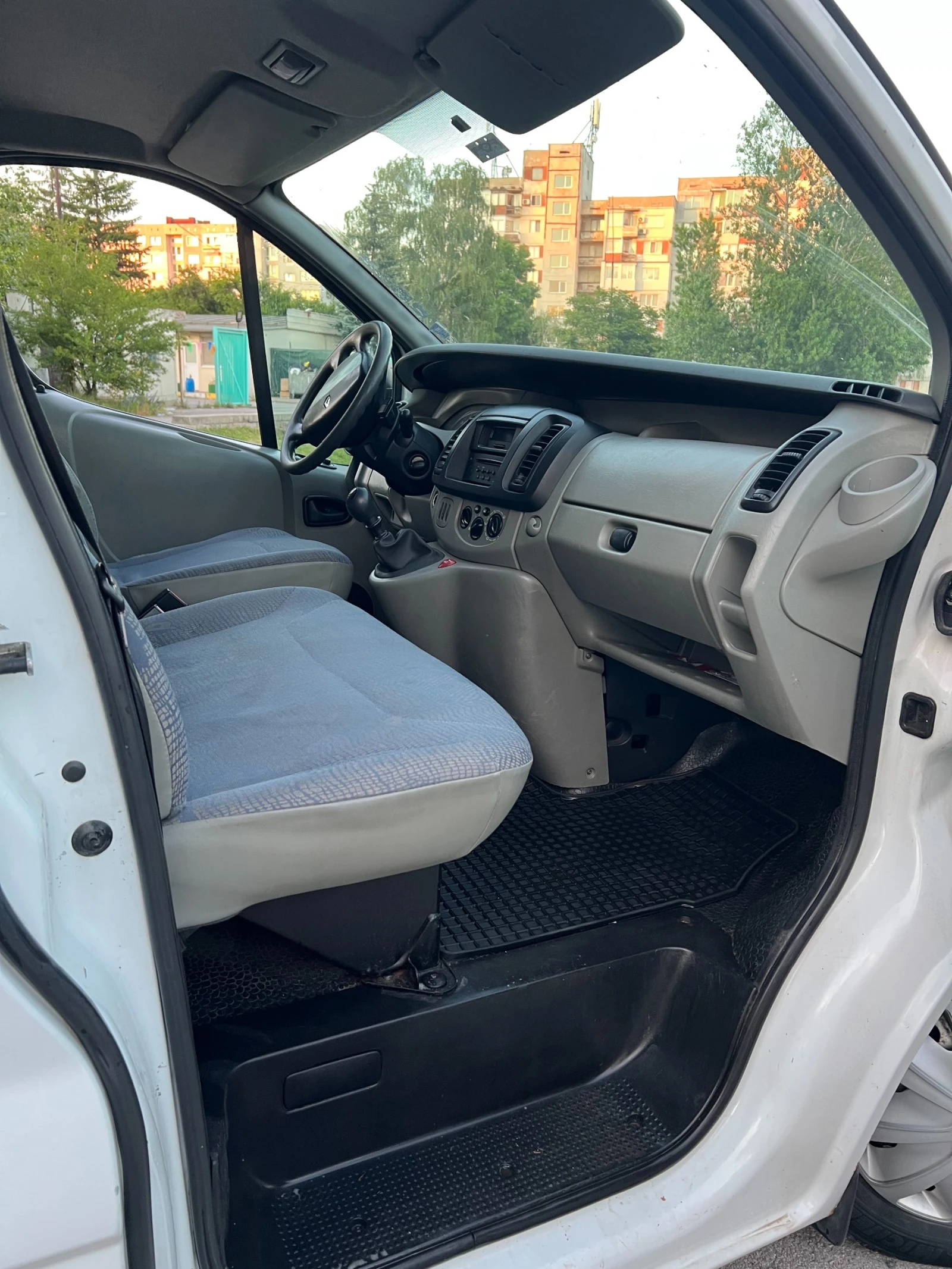 Renault Trafic Renault Traffic 1.9dci KLIMA - изображение 6