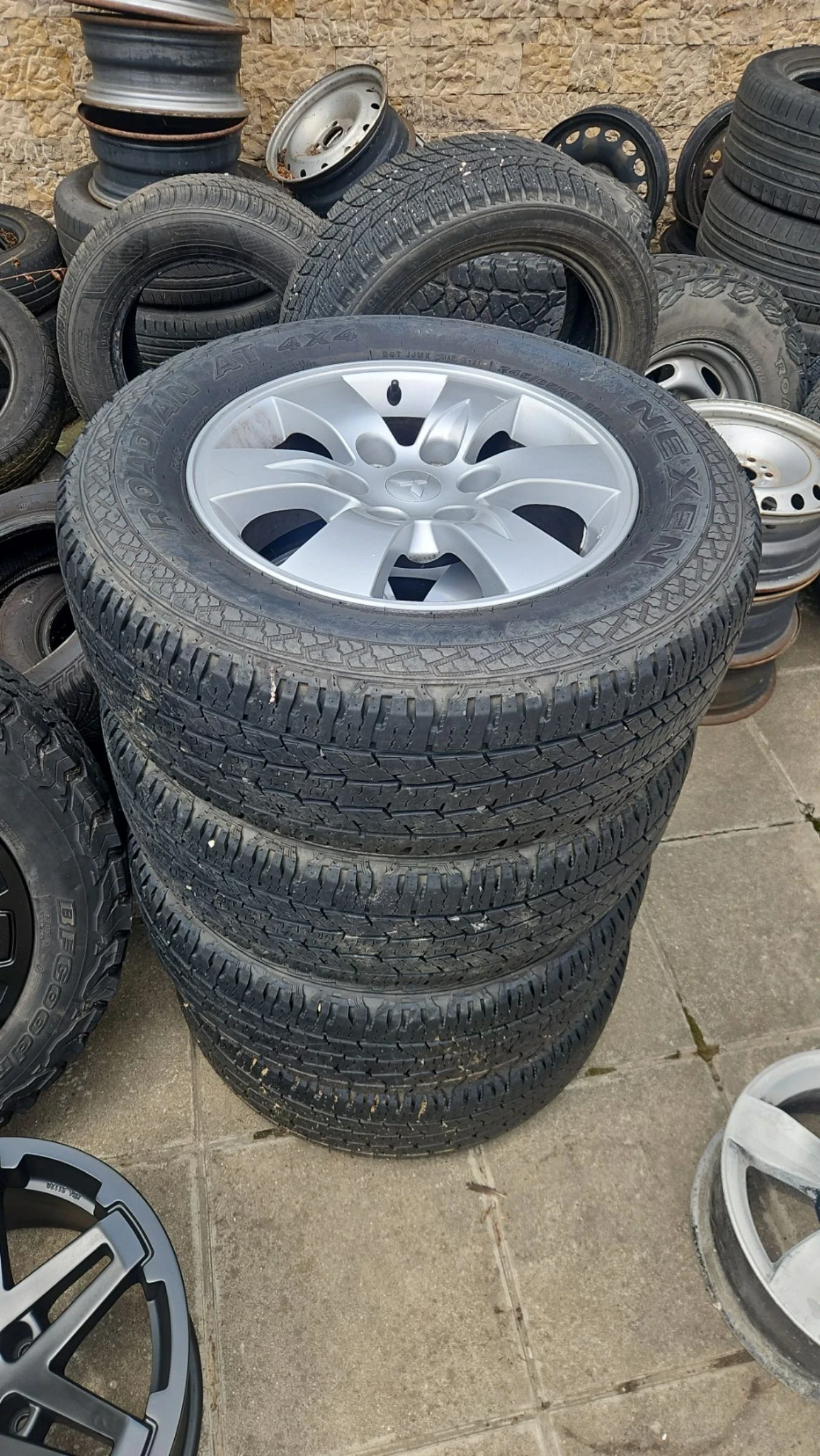 Гуми с джанти 17' Mitsubish l200,pajero , снимка 3 - Части - 55143002