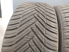 Гуми Всесезонни 215/45R17, снимка 4