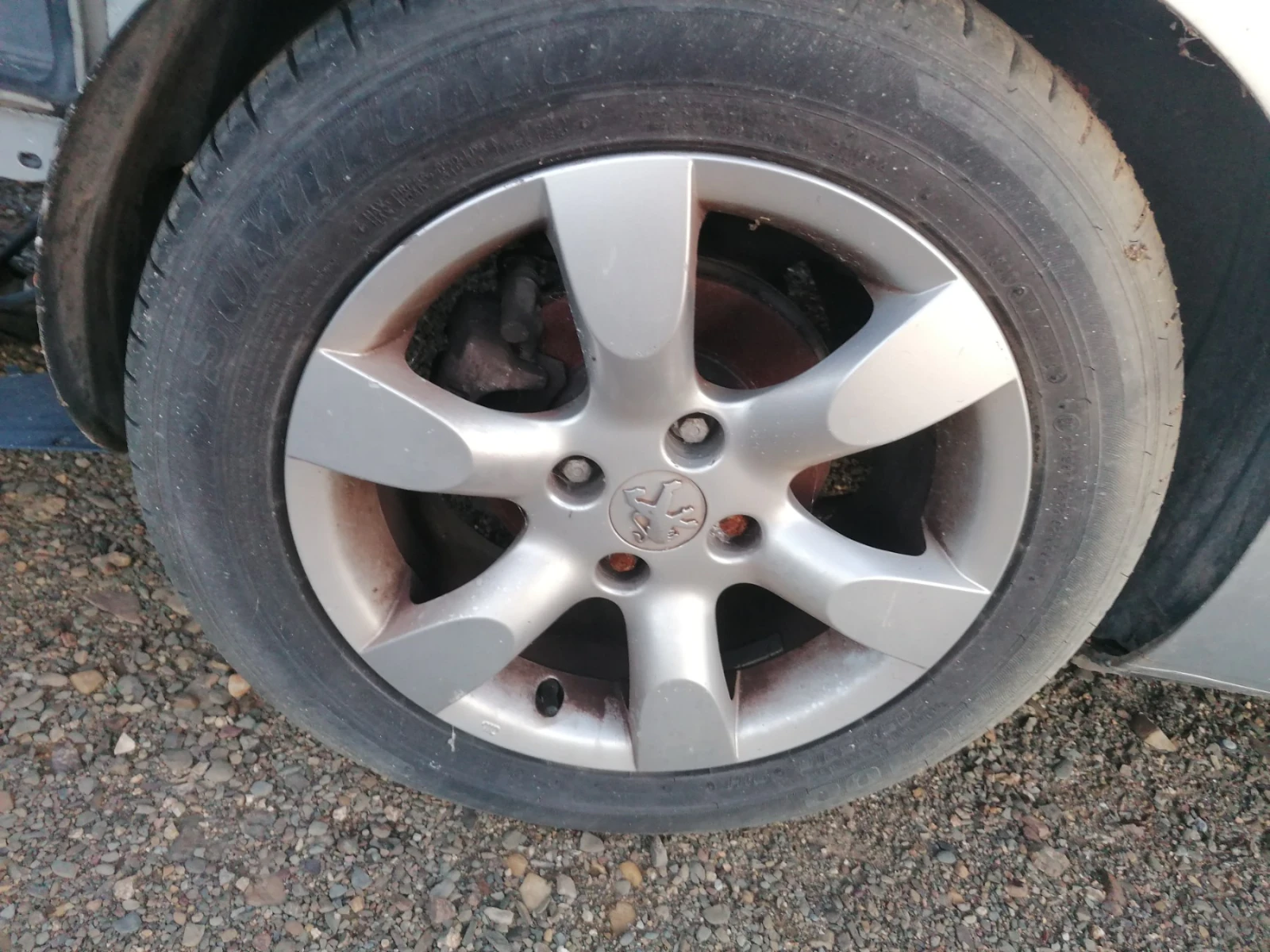    205/55R16  Peugeot 307 | Mobile.bg   2