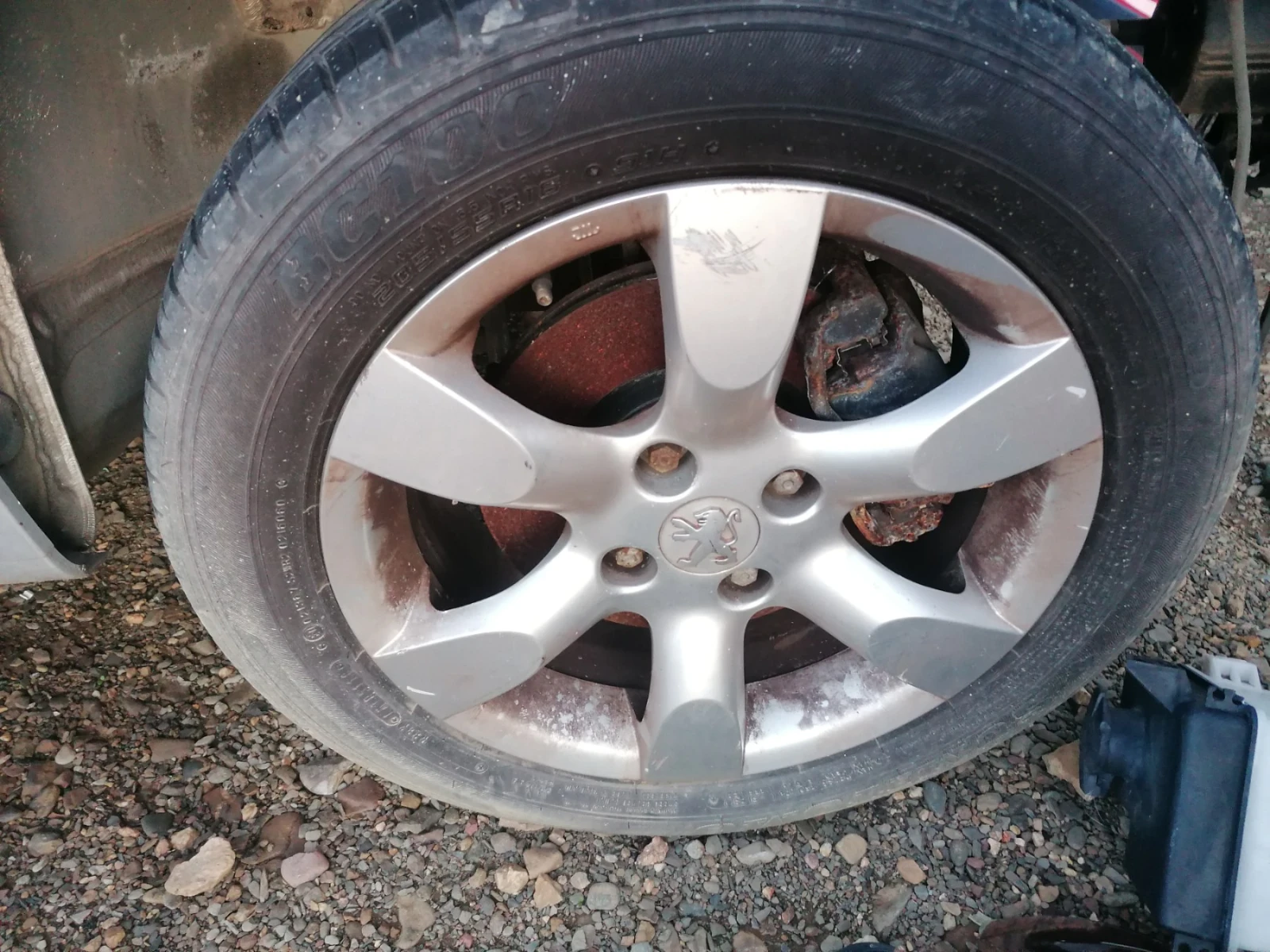    205/55R16  Peugeot 307 | Mobile.bg   3