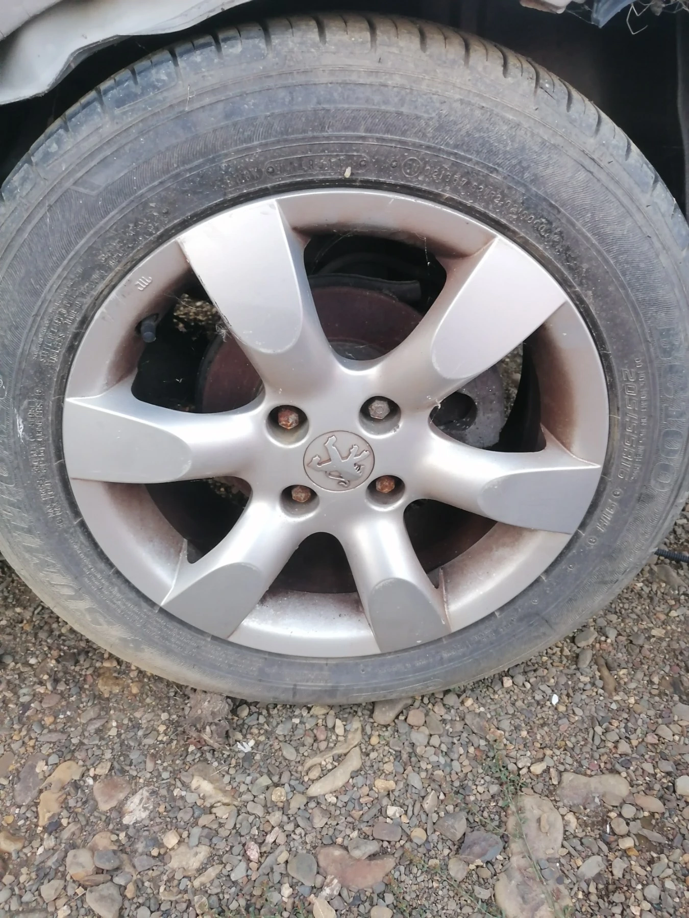    205/55R16  Peugeot 307 | Mobile.bg   1