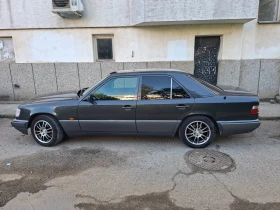 Mercedes-Benz 124 200E, снимка 1