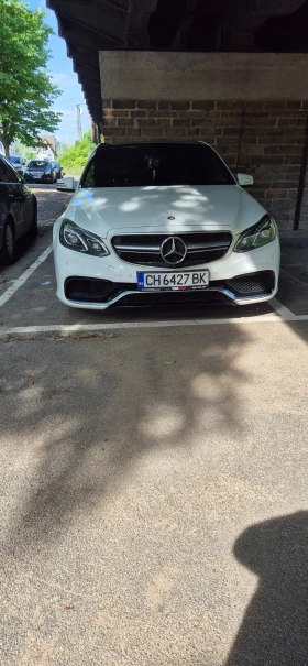 Mercedes-Benz E 220, снимка 2