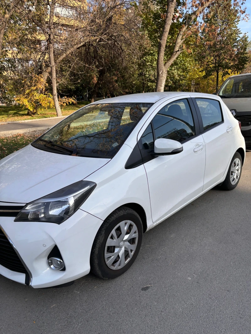 Toyota Yaris Бензин , снимка 7 - Автомобили и джипове - 47708377