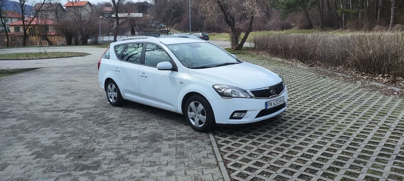 Kia Ceed 1.4i, 90к.с., снимка 2 - Автомобили и джипове - 48135039