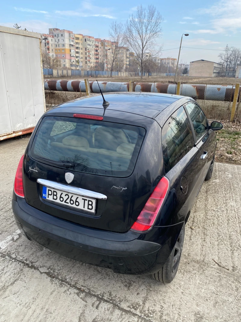 Lancia Ypsilon Multijet 1.3 автомат, снимка 4 - Автомобили и джипове - 48808654