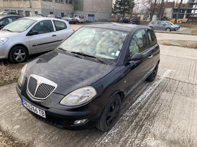 Lancia Ypsilon Multijet 1.3 автомат, снимка 1 - Автомобили и джипове - 48808654