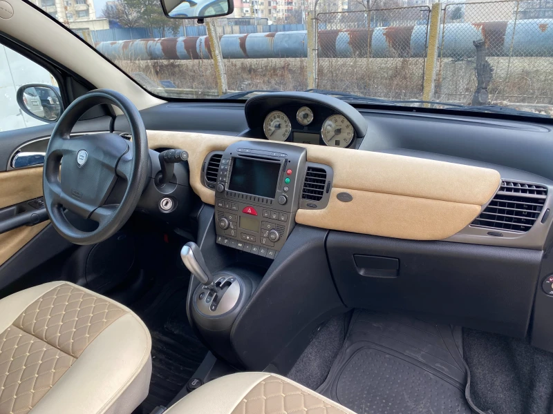 Lancia Ypsilon Multijet 1.3 автомат, снимка 9 - Автомобили и джипове - 48808654