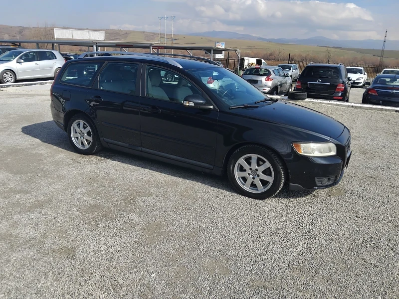 Volvo V50 1.6HDi109кА/С, снимка 16 - Автомобили и джипове - 49312721