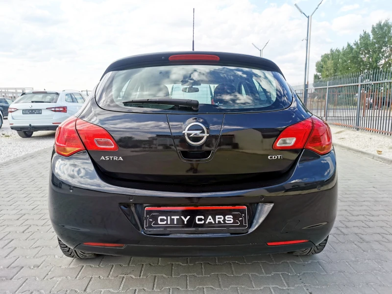 Opel Astra 1.7 CDTI, снимка 8 - Автомобили и джипове - 51051629