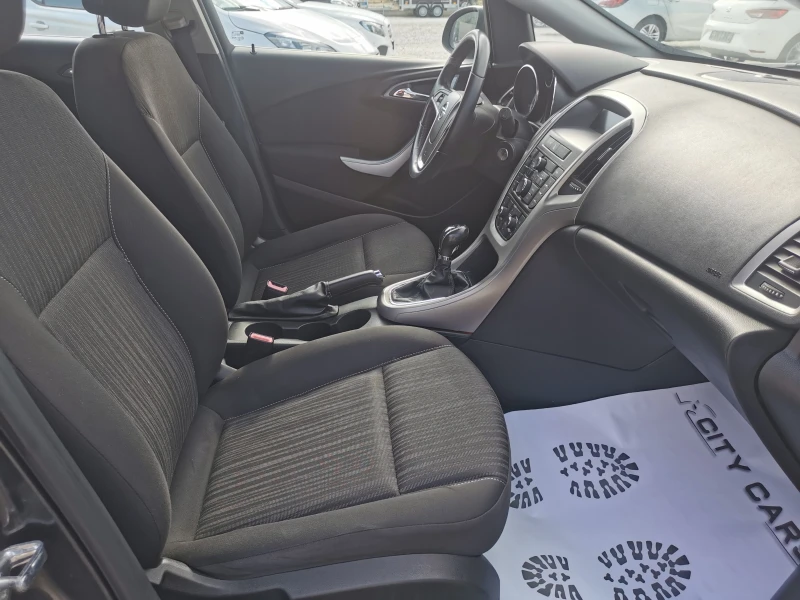 Opel Astra 1.7 CDTI, снимка 14 - Автомобили и джипове - 51051629