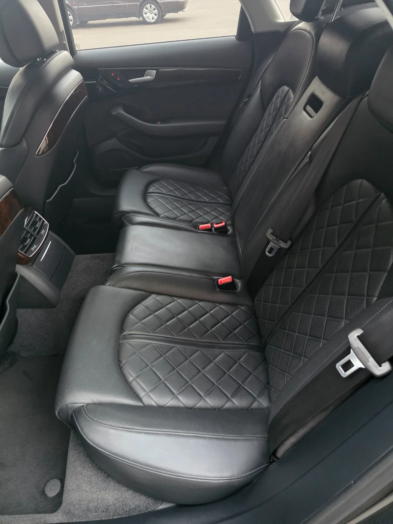 Audi A8, снимка 12 - Автомобили и джипове - 51754335