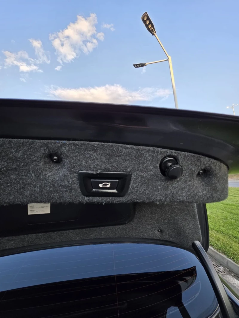 BMW 530 Diesel M пакет, снимка 16 - Автомобили и джипове - 51841081