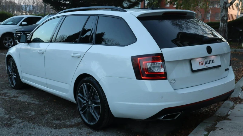 Skoda Octavia 2.0TDI/VRS/FullLed/DSG/Navi/Климатроник + /, снимка 4 - Автомобили и джипове - 52648200