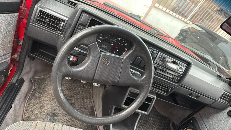 VW Golf, снимка 8 - Автомобили и джипове - 52669991