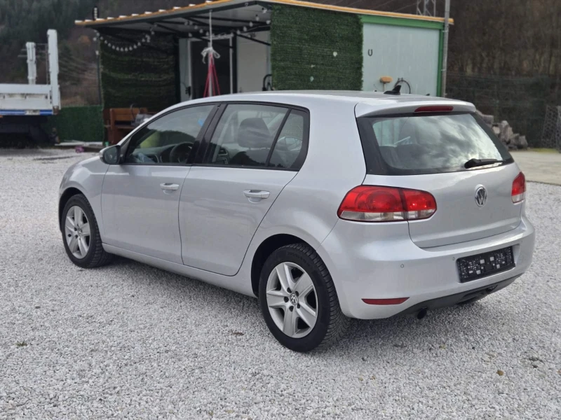 VW Golf 1.6TDI AVTOMAT, снимка 4 - Автомобили и джипове - 52725875