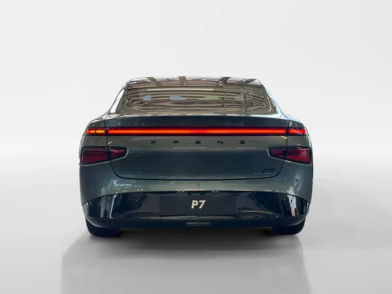 Xpeng P7 AWD Performance, снимка 4 - Автомобили и джипове - 53219129