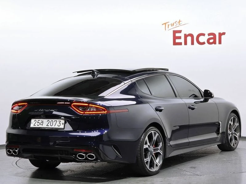 Kia Stinger 3.3 Turbo 2WD| 365к.с.| ВКЛ.ТЕХНОТЕСТ, снимка 2 - Автомобили и джипове - 55614626
