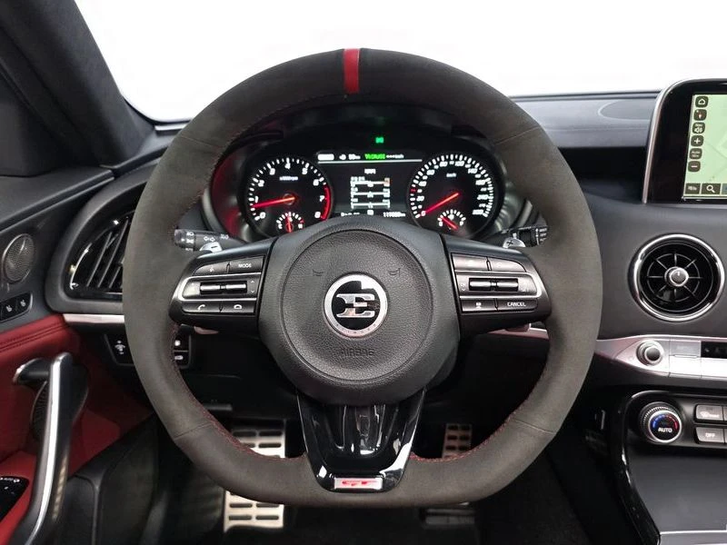 Kia Stinger 3.3 Turbo 2WD| 365к.с.| ВКЛ.ТЕХНОТЕСТ, снимка 13 - Автомобили и джипове - 55614626