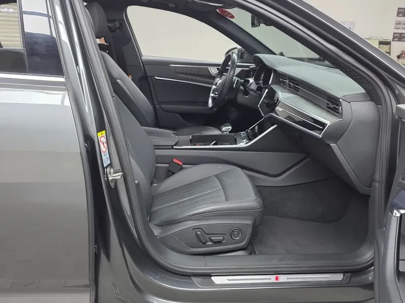 Audi A6  (C8) 45 Tfsi Quattro Premium, снимка 11 - Автомобили и джипове - 56358398
