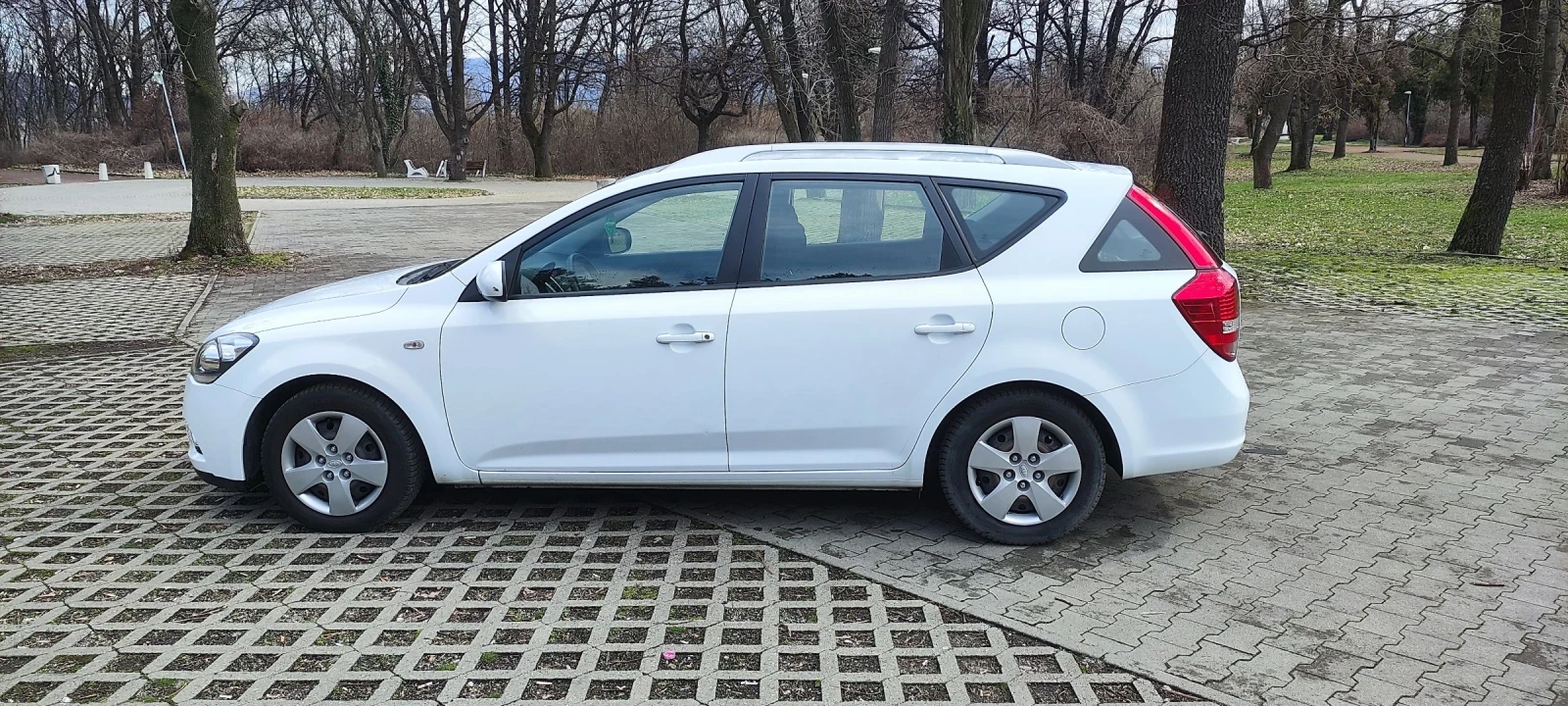 Kia Ceed 1.4i, 90к.с. - изображение 7