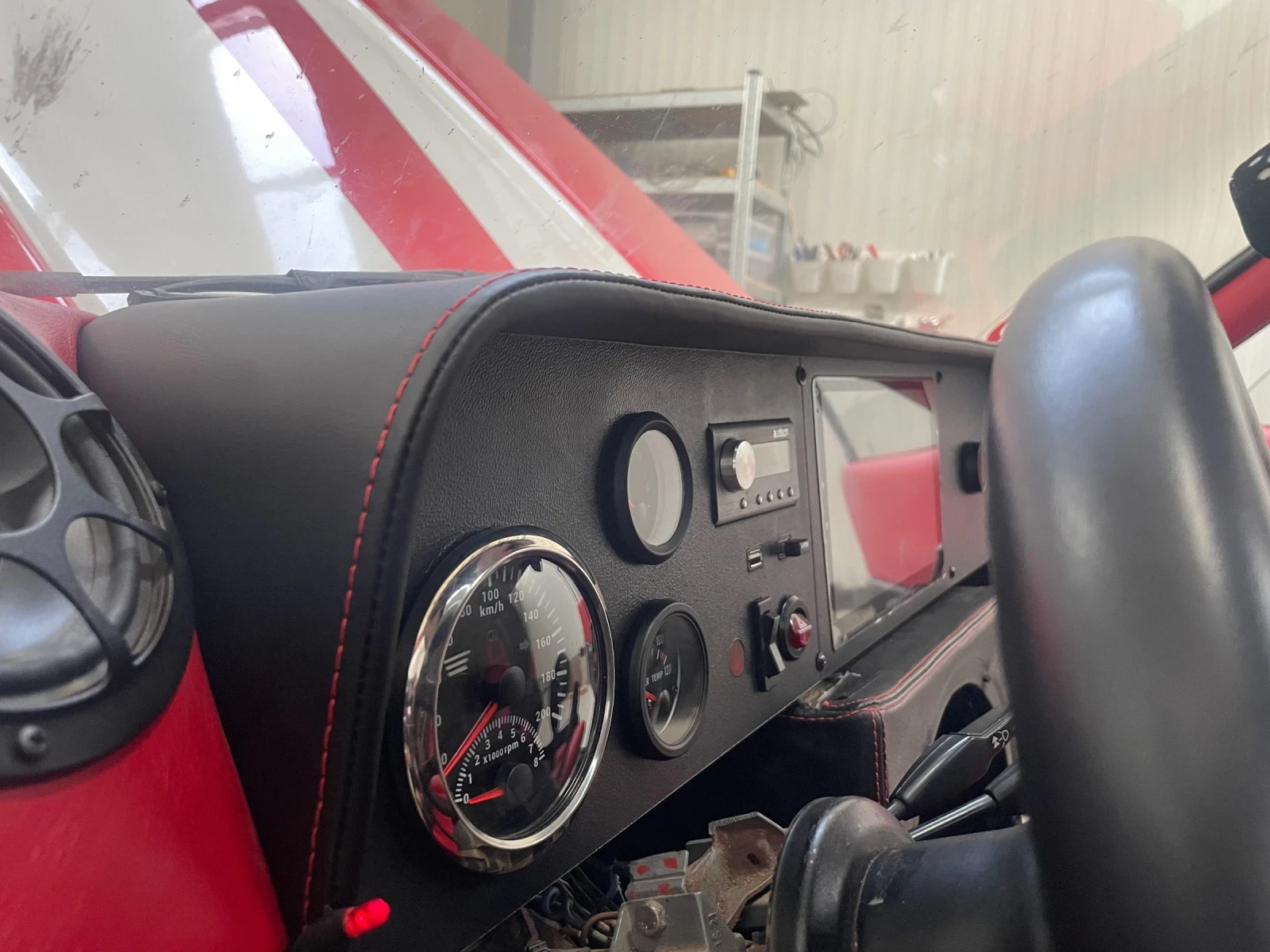 Ford Capri 2, 8 V6 - изображение 7