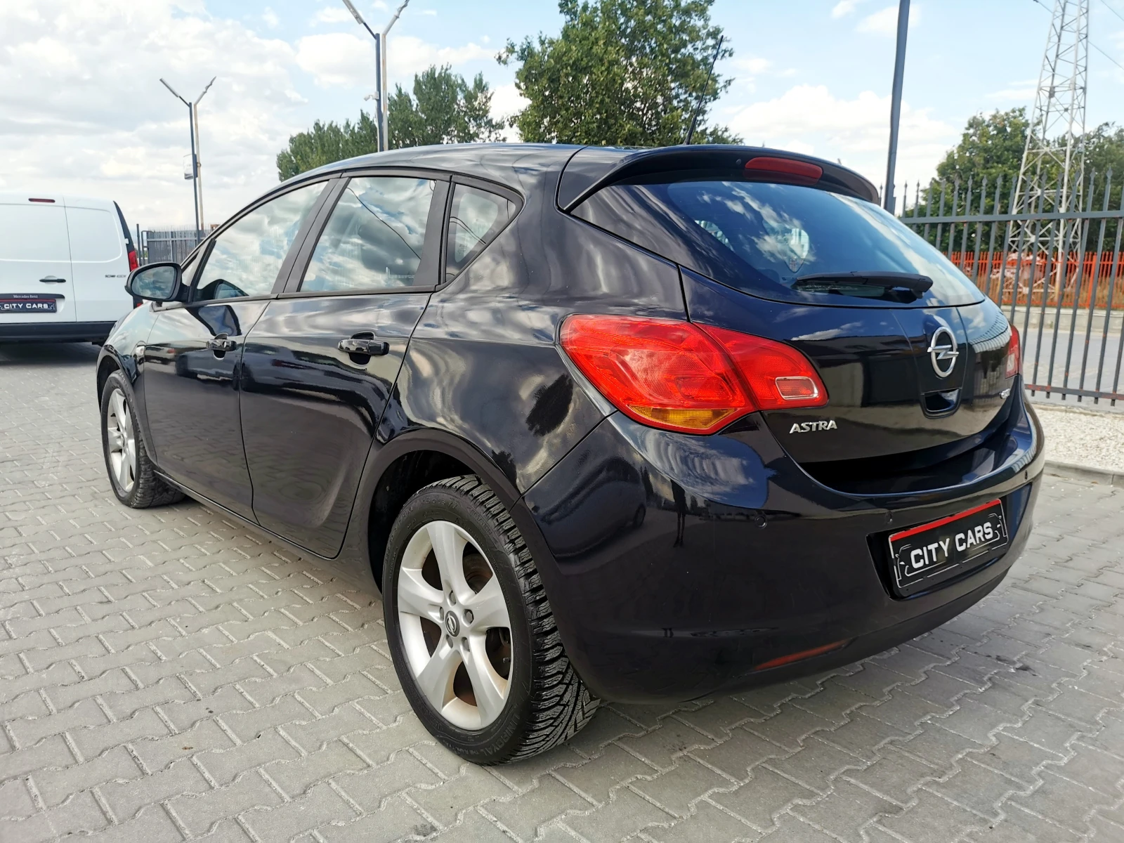 Opel Astra 1.7 CDTI - изображение 7