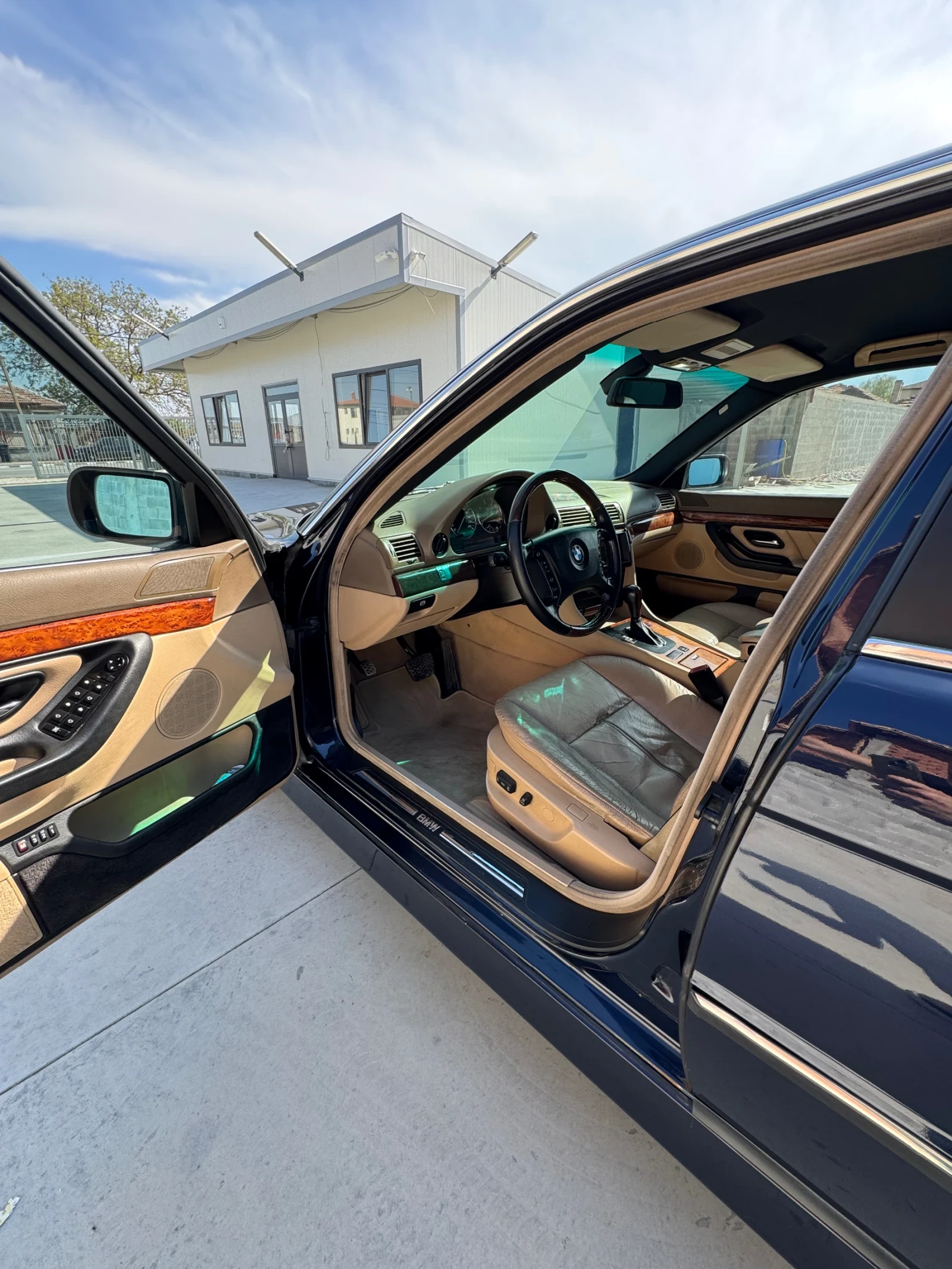 BMW 730  - изображение 7