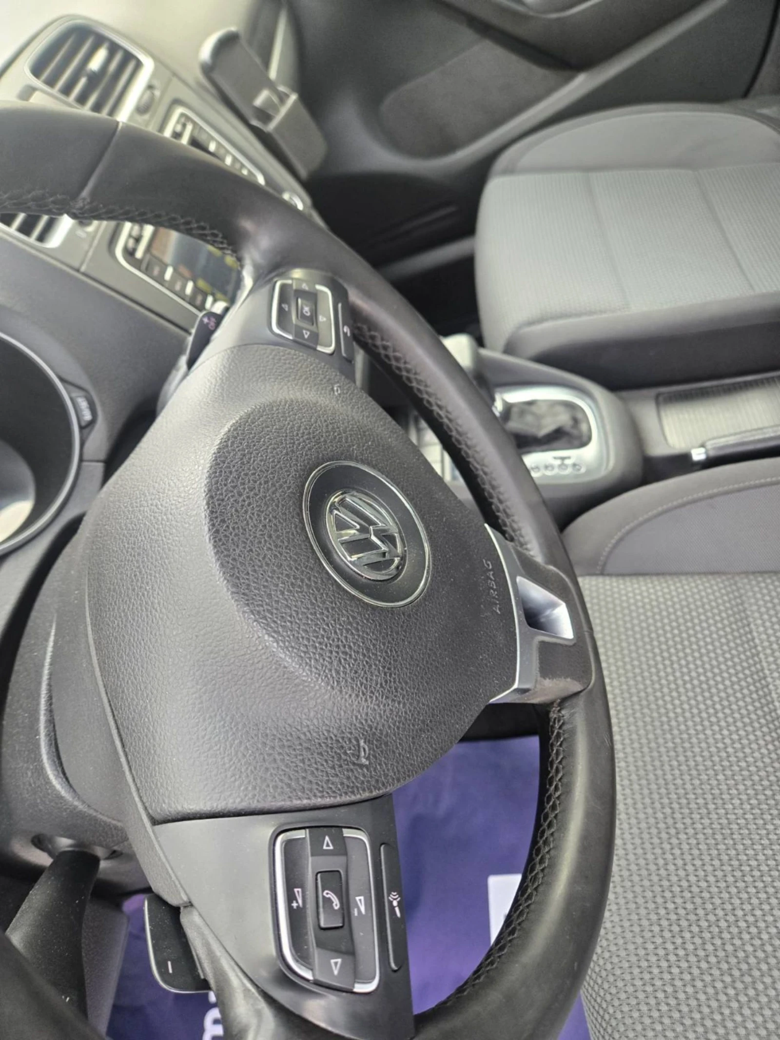 VW Golf 1.6TDI AVTOMAT - изображение 7