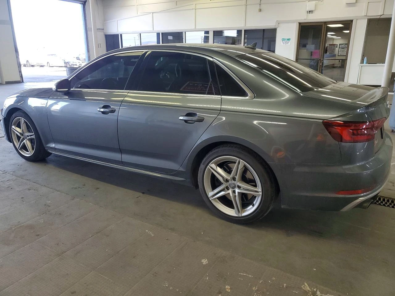 Audi S4 PRESTIGE, снимка 2 - Автомобили и джипове - 53865560