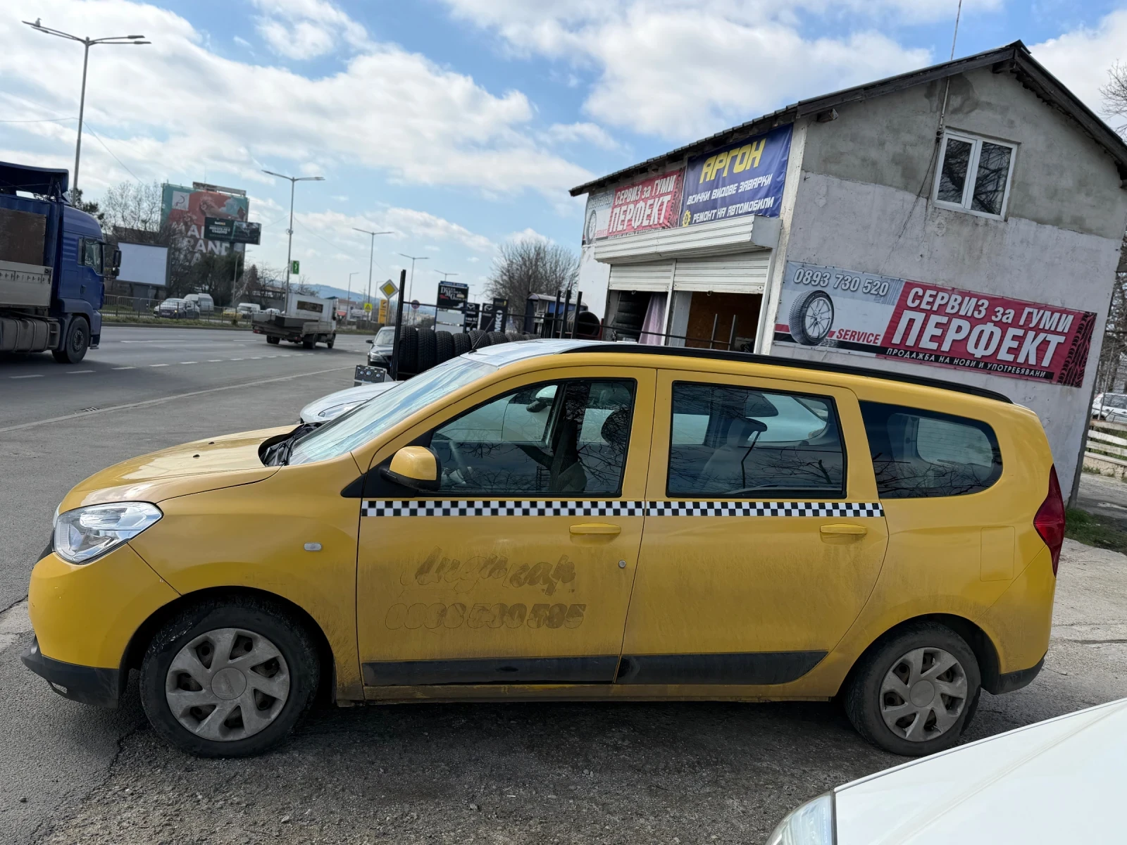 Dacia Lodgy 6+ 1(1.6 �������� ���) | Mobile.bg � ����������� 3